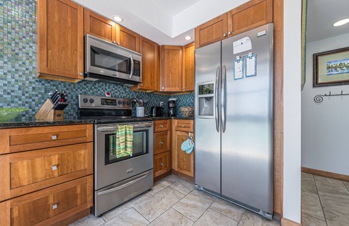 Redington Beach Condo | The Breakers 405 - Open-Concept Beachfront Condo