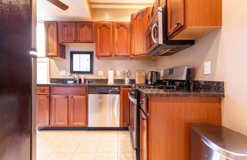 Mill River Apartment | The Brick Wooster Square | Yale | Skyline Deck
