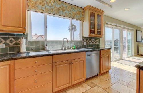 South Oceanside House | The Bridge At South Oceanside is the Perfect Family Beach House now with AC