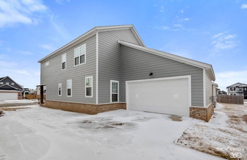 Rogers House | The Broadway SLEEPS 10 Near Pleasant Grove