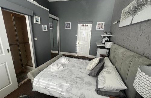 Babbacombe Hotel | The Buccaneer Inn