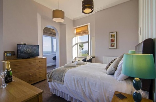 Babbacombe Hotel | The Buccaneer Inn