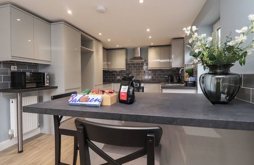 Adlington Cottage | The Bungalow at 46 Church St