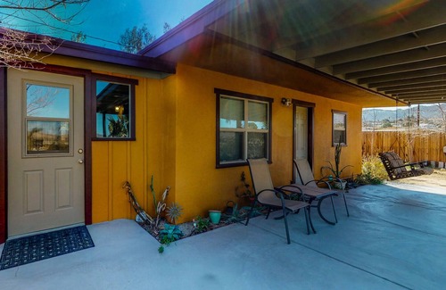 Joshua Tree House | The Bungalow in Downtown Joshua Tree - A Renovated Mid-Century Bungalow