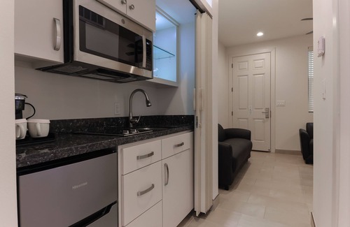 Mission Hotel | The Bungalows on Shary, Mission-McAllen