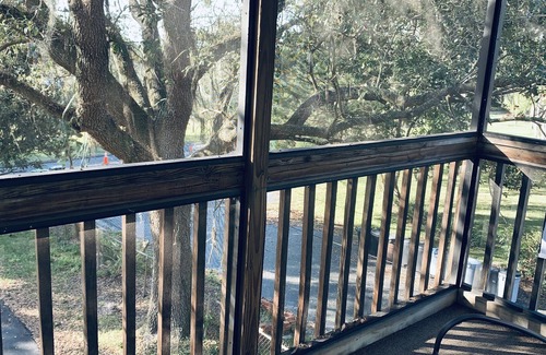 Bearss Plaza House | The Bunk House at River Hills