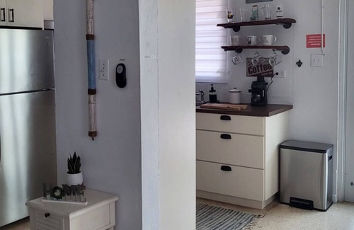 Levittown House | The Buoy House / La Casa de la Boya