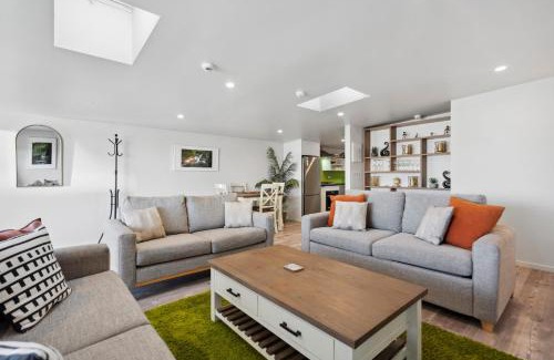 Martinborough House | The Butchers Loft - Martinborough Holiday Home