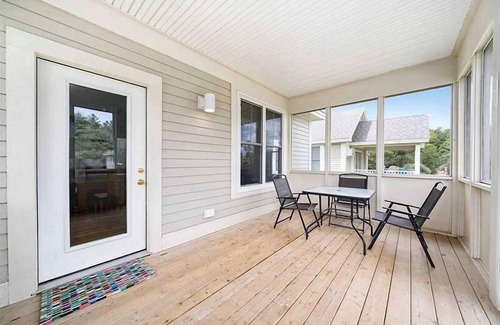 Cherry Valley House | The Buttercup - 40 Meadow View