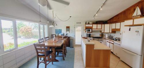 Marathon House | The Butterfly Cottage