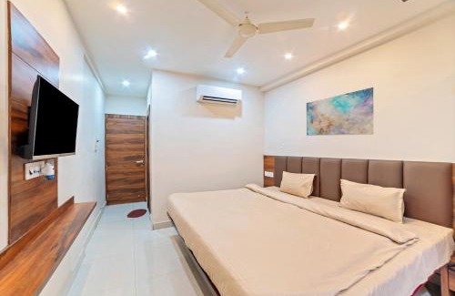 Kolar Road Hotel | The Byke OM Celebrations Near Bansal Hospital - Bhopal