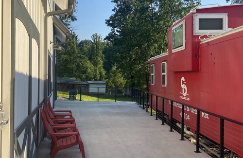 Fayetteville House | The C&O Caboose at Cantrell Station, Minutes to Fayetteville!