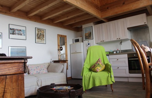 Carnac Apartment | the cabin appt in house of customs 4 pers. view and direct access sea