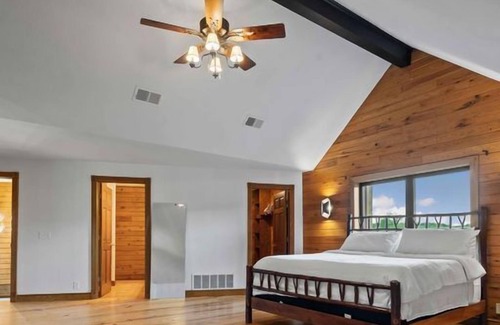 Pleasant Hill House | The Cabin at Big Creek