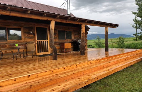 Bozeman House | THE CABIN AT HERITAGE RANCH