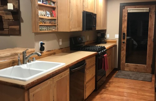 Packwood Cabin | THE CABIN Packwood. Cozy cabin at end of High Valley W/optional guest unit