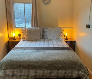 Fort Augustus Apartment | The Cabin, Stronua. A beautiful 1 bedroom cabin.