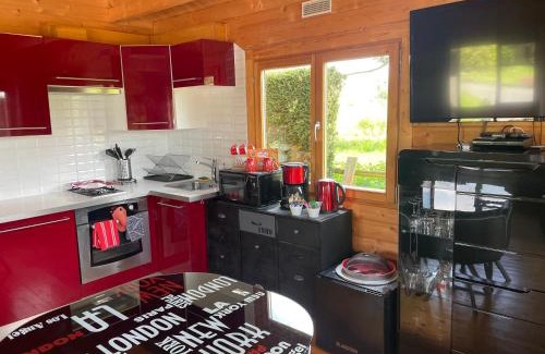 Chalandrey House | The Cabin with heated outdoor pool
