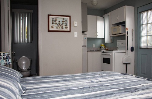 Pointe-au-Pere Ski Chalet | The Cabines du Phare are located in Rimouski by the sea. They are composed of te