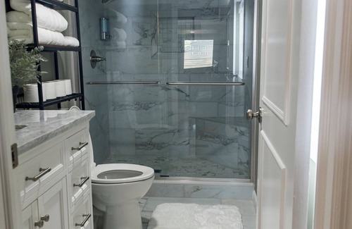 Blakely Cabin | The Cabins on Rockmine 3bedroom Modern Chic Cabin in peaceful Blakely GA WiFi AC