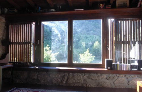 Bico House | The Cabrão River House Is A Magical Place