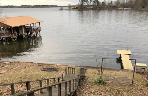 Negreet House | THE Cajun Cabin - Mid Lake Area - Unbelievable Views! Newly renovated.