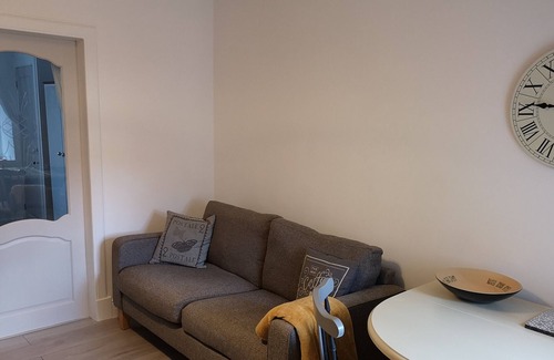 Tillicoultry Apartment | The Cambus Flat, Cambuskenneth, Stirling
