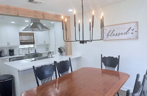 Flowood House | The Camelia House at the Rez 4 bedroom w/beautiful decor