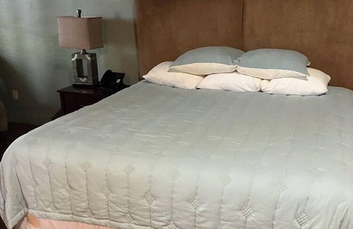Wagoner Hotel | The Canebrake