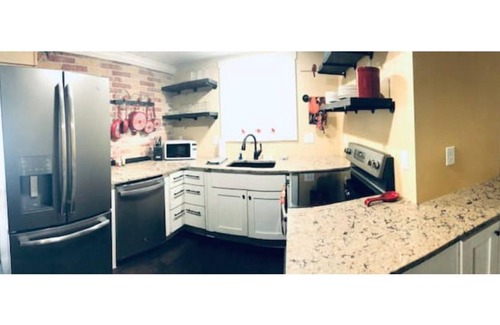 Yankton House | The Cardinal House, Yankton SD -Great Location Lewis & Clark Lake Rec Area!