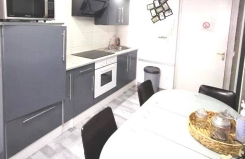 Rodez Apartment | The carnus, heart of the city, free street parking