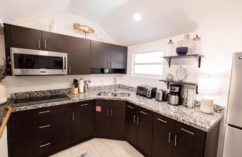 Meadows House | The Caroline Suite