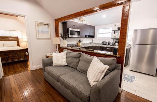 Meadows House | The Caroline Suite