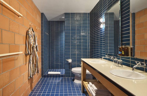 Barton Heights Hotel | The Carpenter Hotel