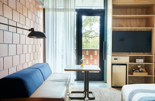 Barton Heights Hotel | The Carpenter Hotel