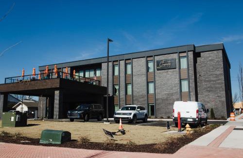 Dalton Hotel | The Carpentry Hotel