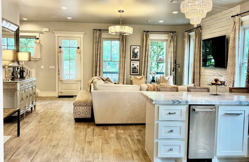 Eufaula House | The Cart House Sleeps 15 Golf Cart Luxury