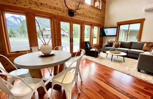 Leavenworth Ski Chalet | The Cascade Chalet - Leavenworth
