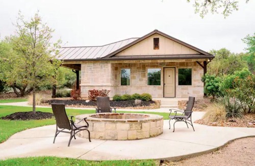 Spring Branch Cabin | The Casitas at Hidden Falls