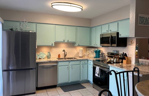 Galveston Condo | The Castaways Retreat