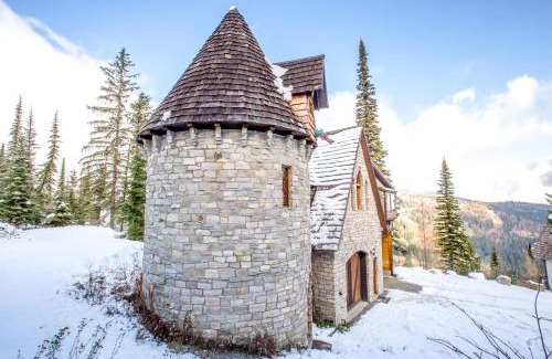 Sandpoint House | The Castle - Chateau De Melusine