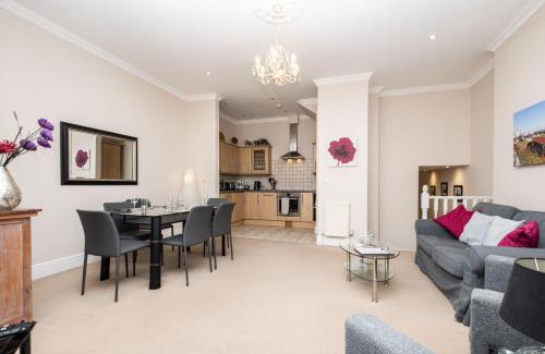 Eastbourne Seafront Apartment | The Cavendish