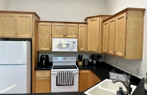 Appleton Apartment | The Cedars Hideaway: Tranquil Retreat in Kimberly