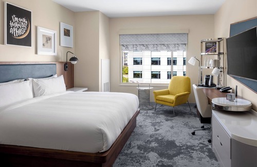 Orlando Hotel | The Celeste Hotel, Orlando, a Tribute Portfolio Hotel