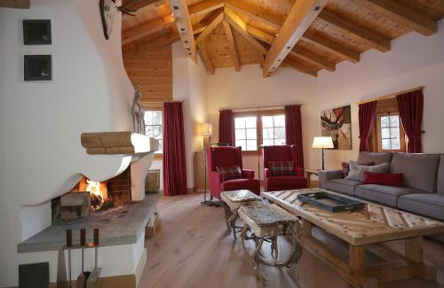 Davos-Dorf Ski Chalet | The Chalet Davos, Chesa Surlej