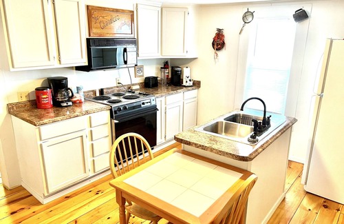 Mountain View House | The Chandler House, 211 N Peabody Ave, Moutain View, Ar. 72560