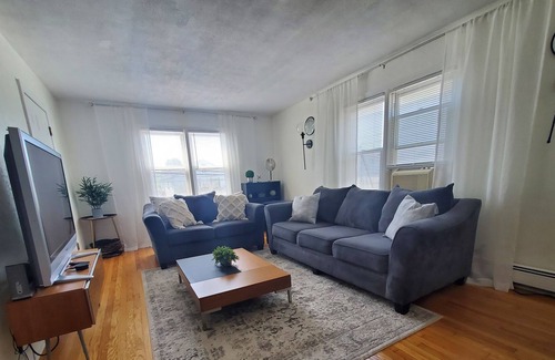 Brooklawn - St. Vincent House | The Charles Deluxe 2FL 4BR 2Bath