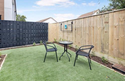 Lower Hutt House | The Charming Getaway 1BR Home