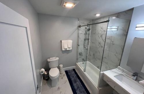 Paterson Apartment | The Charming Suite - 1BR close to NYC