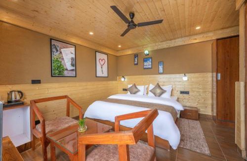Fagu Apartment | The Charvi Chalet I Vacations I Conference I MICE I Family Events I Open Air Terrace I Sky Bonfire I Kufri by Exotic Stays